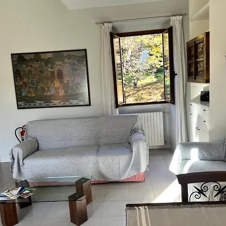 5 Min Walk To - 3 Baths, 3 Bedrooms, 9 Guests 아파트 안게라