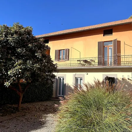 5 Min Walk To - 3 Baths, 3 Bedrooms, 9 Guests 아파트