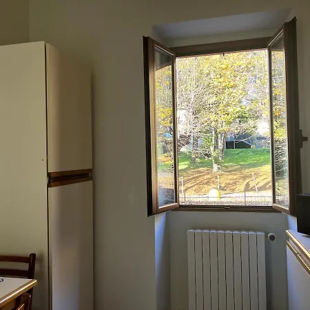 5 Min Walk To - 3 Baths, 3 Bedrooms, 9 Guests 아파트 *
